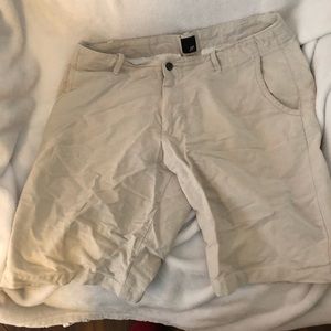 J.Ferrar size 32x10 1/4 chambray 100% cotton short